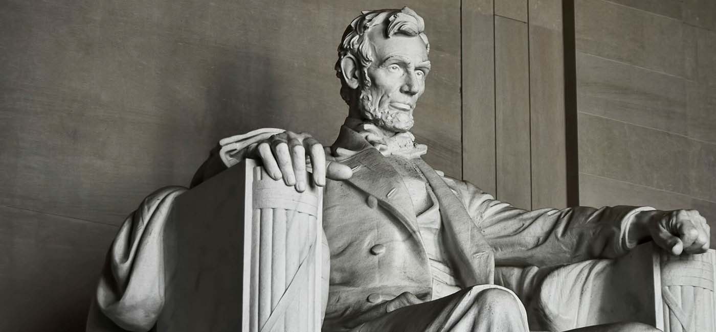 Image of Abraham Lincoln's Monument in Washington D.C.!''